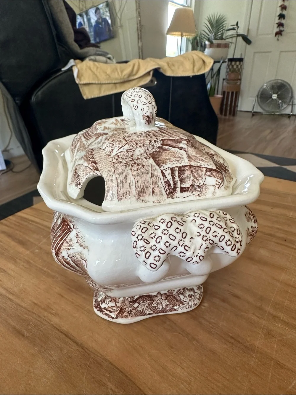 Vintage Brown Transferware lidded Tureen Korea crazing 6”Hx8”Wx 4”D